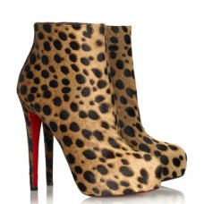 Christian Louboutin Miss Clichy 140mm Stiefeletten mit Leopardenmuster Christian Louboutin Miss Clichy 140mm Stiefeletten mit Leopardenmuster
